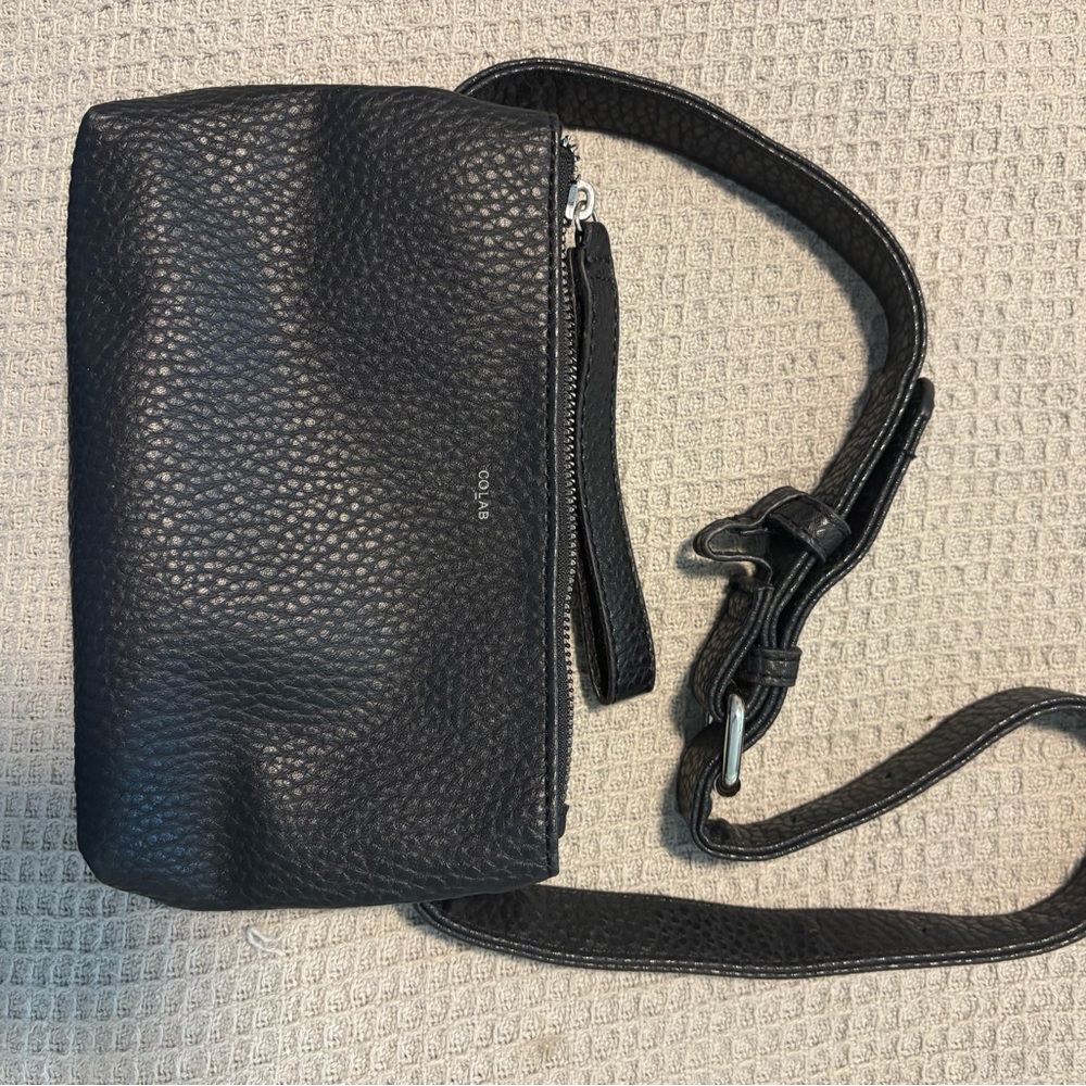 Black Belt Bag with Wristlet - Picture 3 of 5